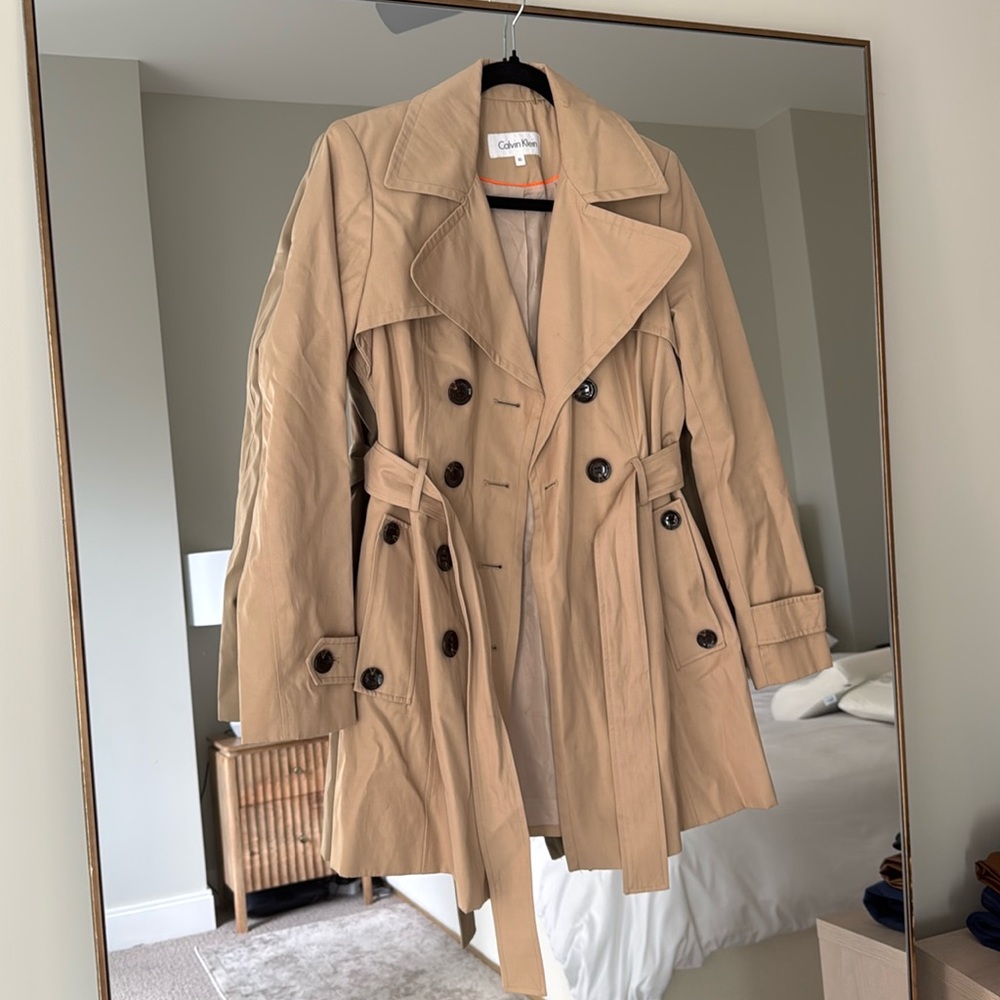 🟢 $40 SALE - Calvin Klein trench size Xs tan khaki